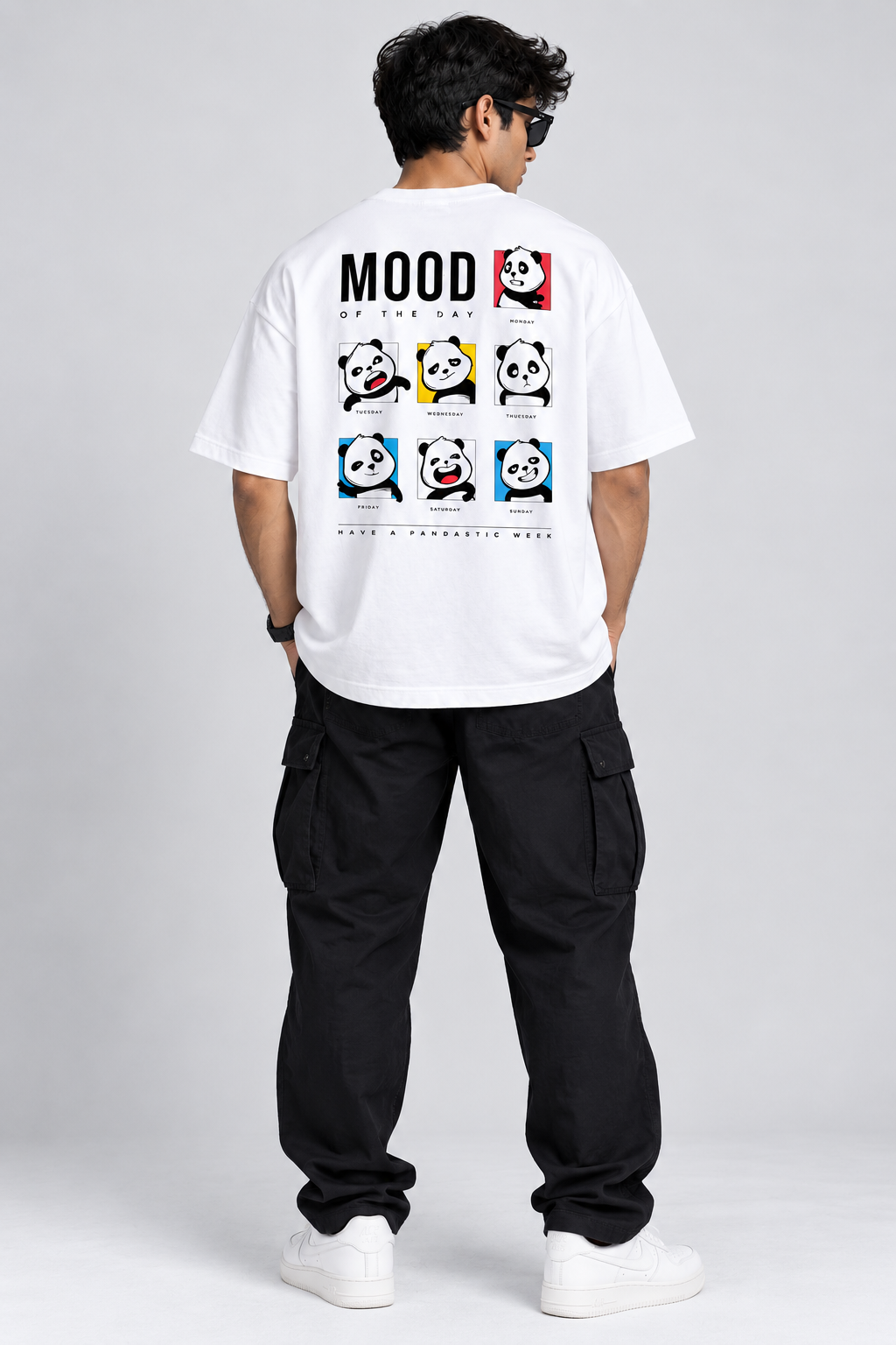 Lapetus Mood of the Day Panda Oversized White T-Shirt – Unisex Streetwear