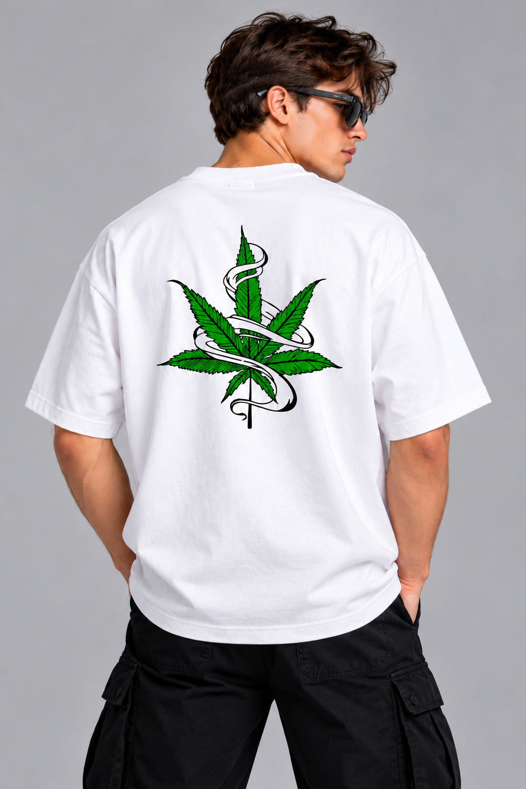 LAPETUS Leaf Graphic Men's Oversized T-Shirt – White |